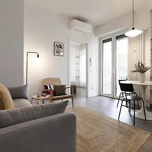 Contempora - Casale 3 , Milán Italia