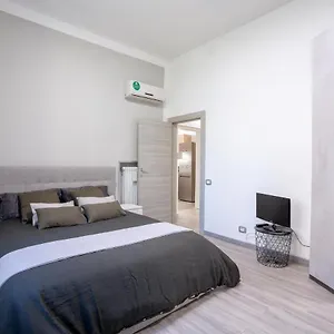 Apartament Maneki Murri 124, Bolonia