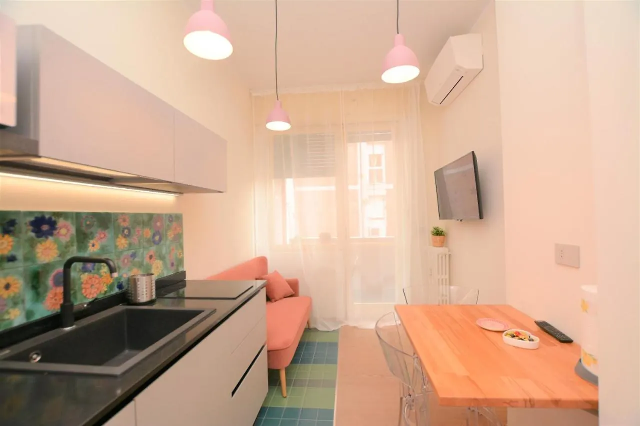 La Dotta Apartments - Via Jacopo Barozzi 2 Bologna 0*,  Italy